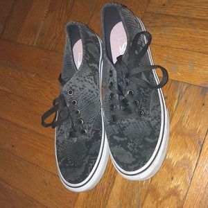 black snakeskin vans